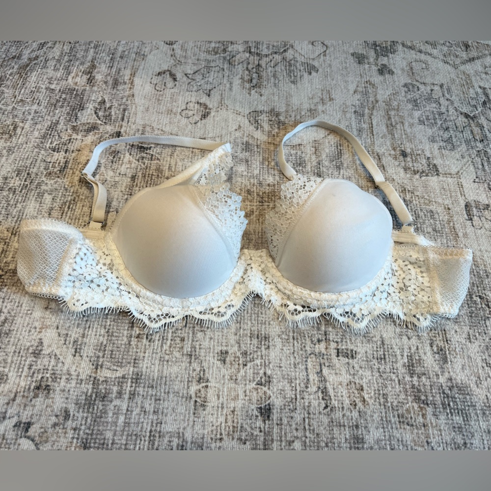 Victoria’s Secret Bra. 34A